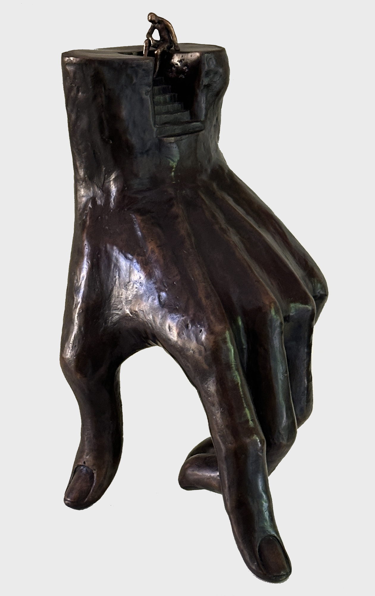 Bronze hand by Alán Nabavi